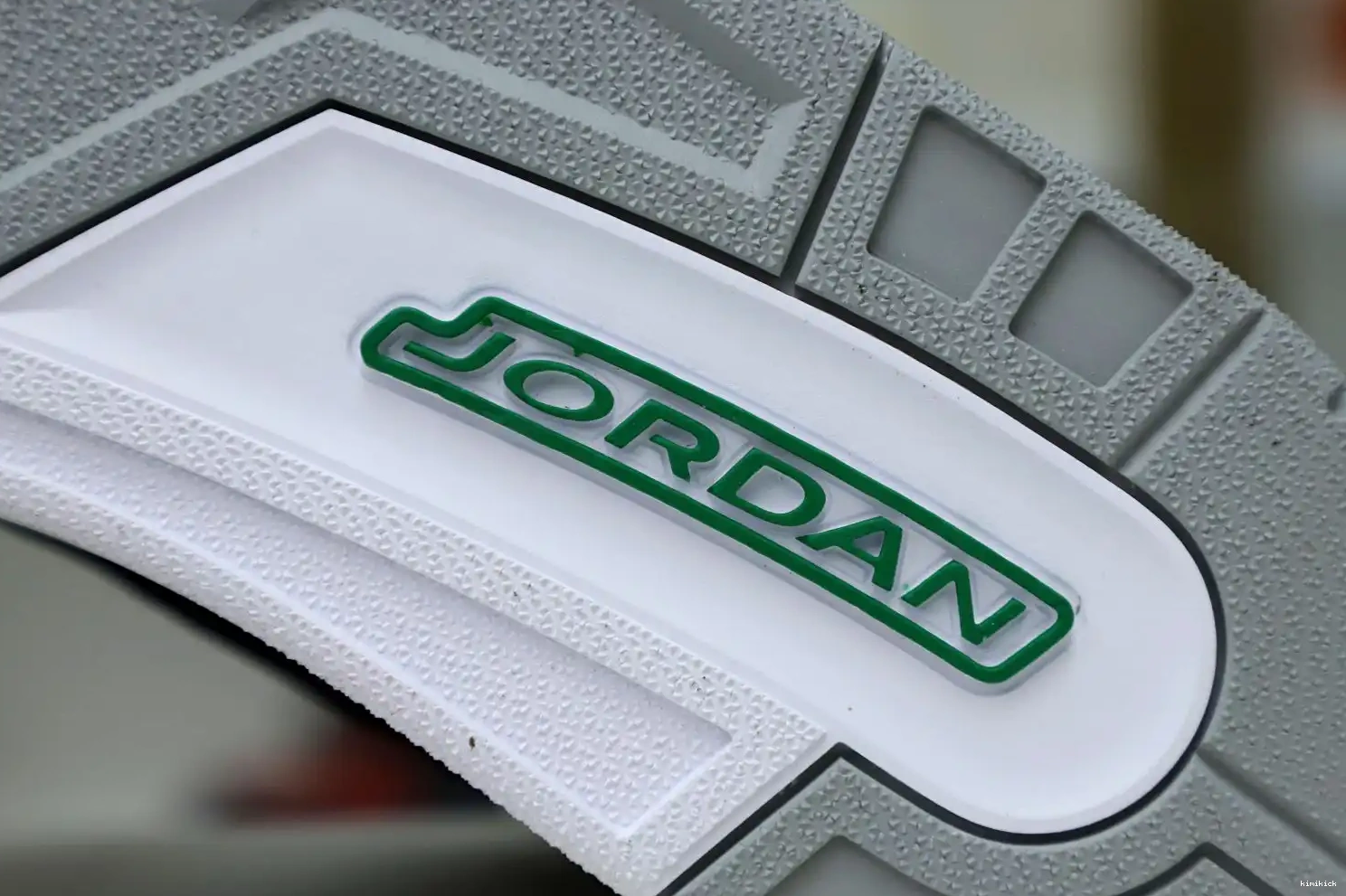 PINE GREEN JORDAN Kimikick 3 AIR 0426
